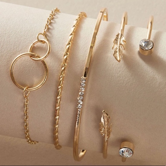 Jewelry - Gold Tone 5 Piece Rhinestone Decor Bracelet Set